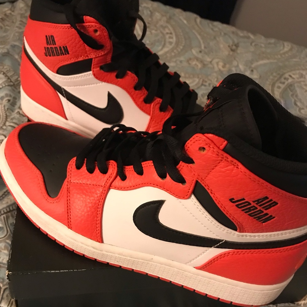 Jordan 1 Rare Air Max Orange